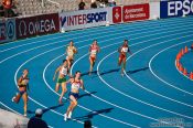 Travel photography:The first 400m Women´s	Semi-final, Spain