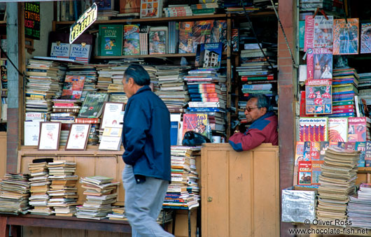 Book seller and phone booth in La Paz