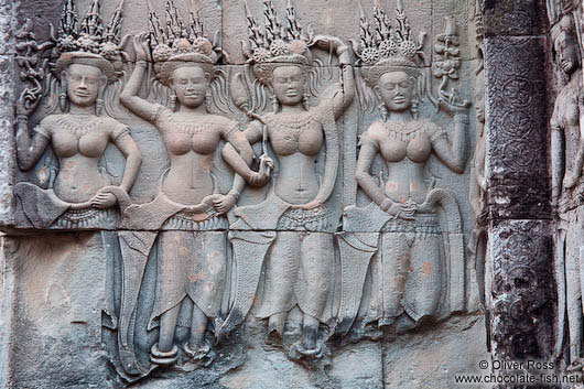 Relief with women inside Angkor Wat 