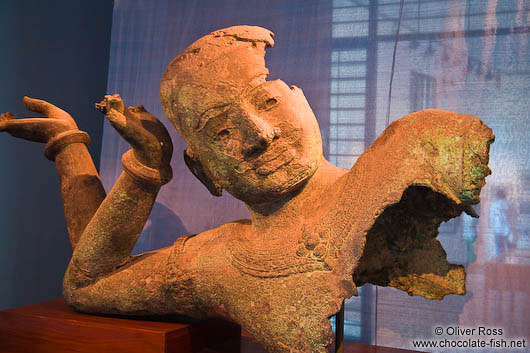 Sculpture inside the Phnom Penh National Museum 