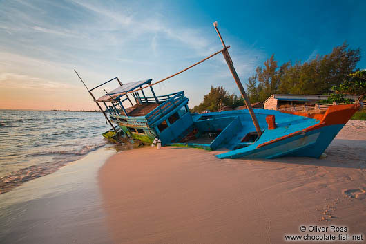 Stranded boat at Serendipity beach in Sihanoukville 