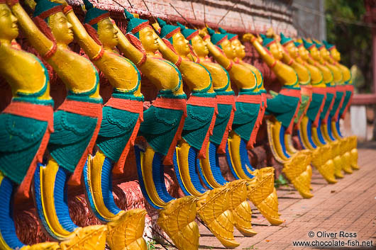 Decorative figures at a temple near Odonk (Udong) 