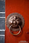 Travel photography:Door knob at Lijiang´s Wenchang palace , China