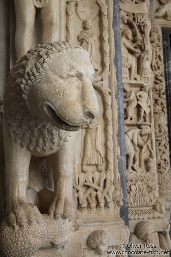 A lion guards the entrance to the Katedrala Sveti Lovrijenac (Saint Lawrence Cathedral) in Trogir