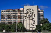 Travel photography:The ministry of the interior with large Che Guevara portrait, Cuba