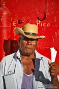 Travel photography:Peanut seller in Trinidad, Cuba