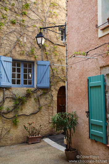 Houses in Moustiers Sainte Marie