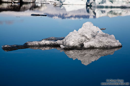 Small iceberg in Jökulsárlón lake