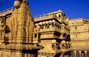 Travel photography:Jain Temple and Havelis in Jaisalmer, India