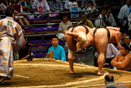 Sumo action at the Nagoya Sumo Tournament