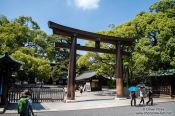 Travel photography:Wooden torii at Tokyo´s Meiji shrine, Japan
