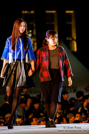 Models at the Seoul fashion week