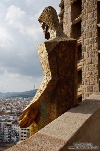 Sitting Christ sculpture symbolising the ascension of Christ on the Passion Facade of the Sagrada Familia