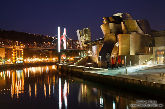 Bilbao Guggenheim Museum by night