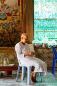 Travel photography:Female monk at Bangkok´s Wat Chana Songkram, Thailand