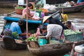 Travel photography:The Can Tho Floating Market , Vietnam