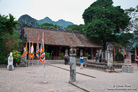 Hoa Lu temple 
