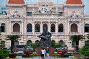 Travel photography:City Hall in Hoh Chi Minh City, Vietnam